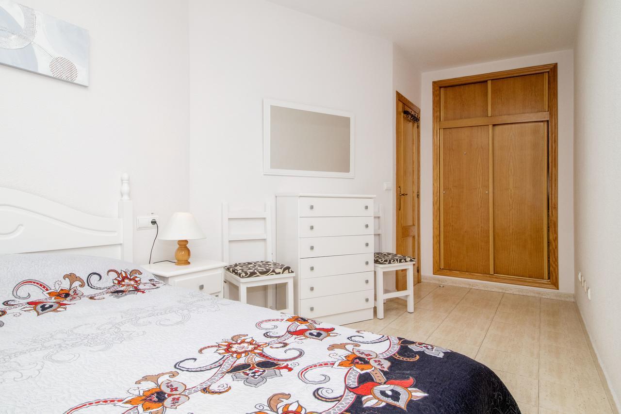 Apartment Omara Torrevieja Exteriör bild